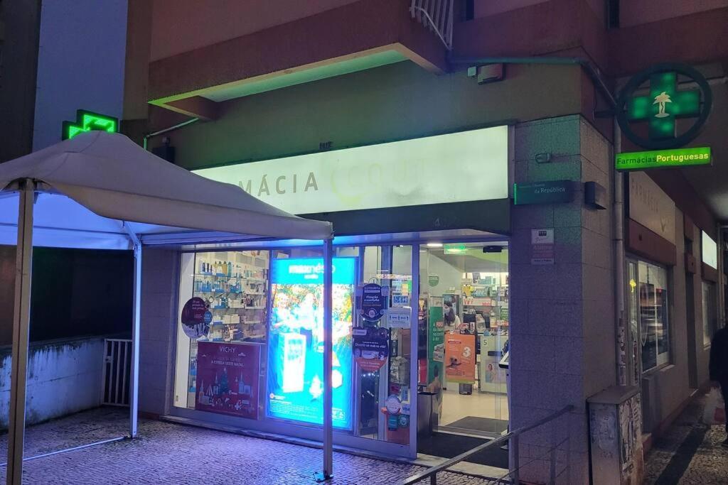 Апартаменты Ao Lado Da Estacao Do Metro! Вила-Нова-ди-Гая Экстерьер фото